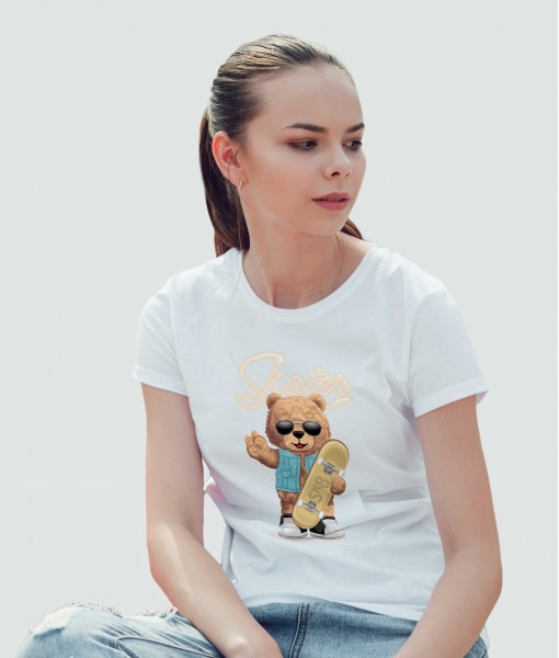 Дамска тениска с щампа Мечета Skater bear with sunglasses
